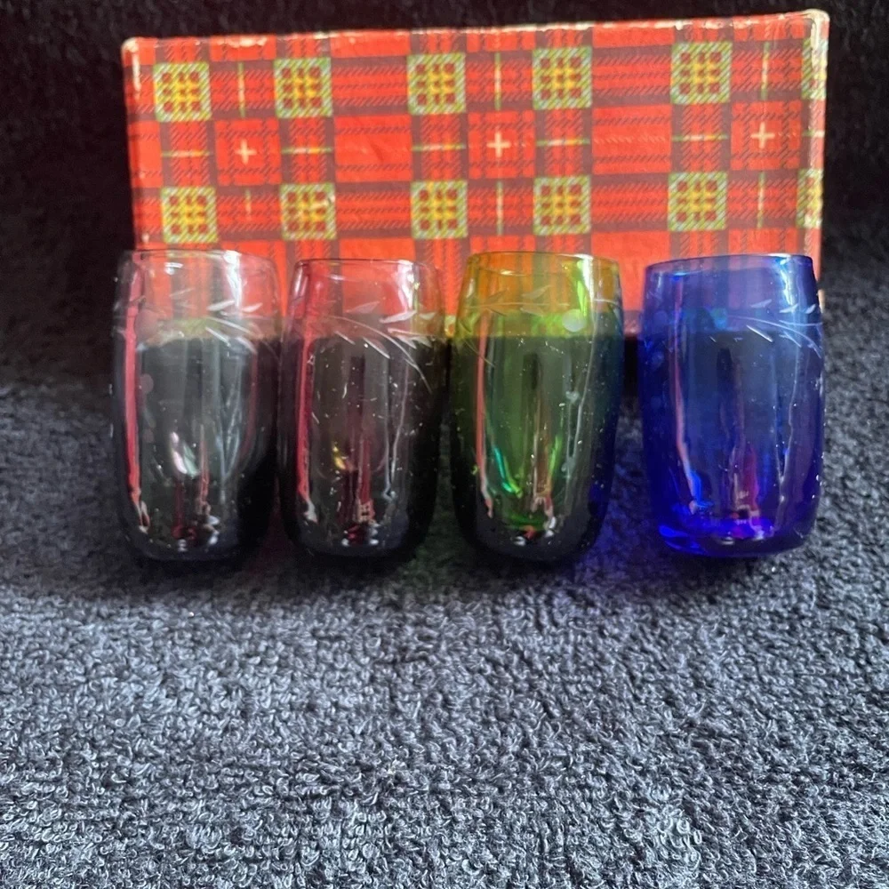 Vintage KOREA Etched SAKE SHOT GLASSES Set of 4 MultiColored In Box w/Labels